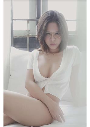 sexy-18-topless-girl-หน้าปก-ookbee